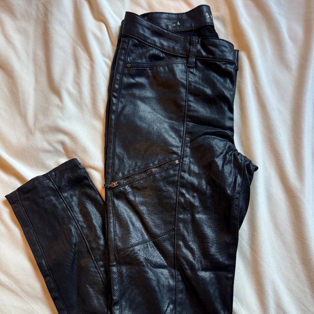 White House Black Market Faux Leather Skinny Pants with Zipper Detail – Size 4